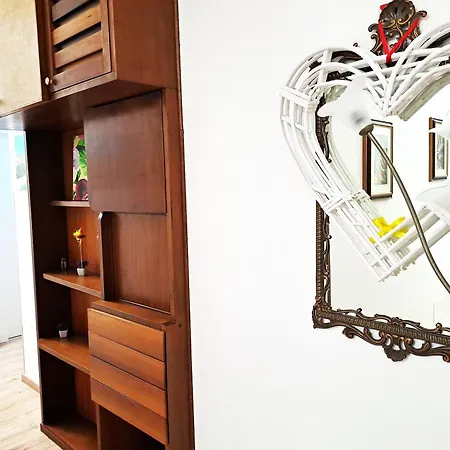 B&B Le Camere Di Sally 4*