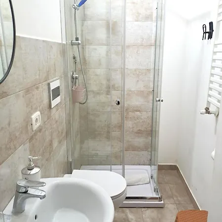 Sally Bed and Breakfast 4*