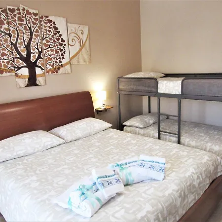 B&B Le Camere Di Sally 4*